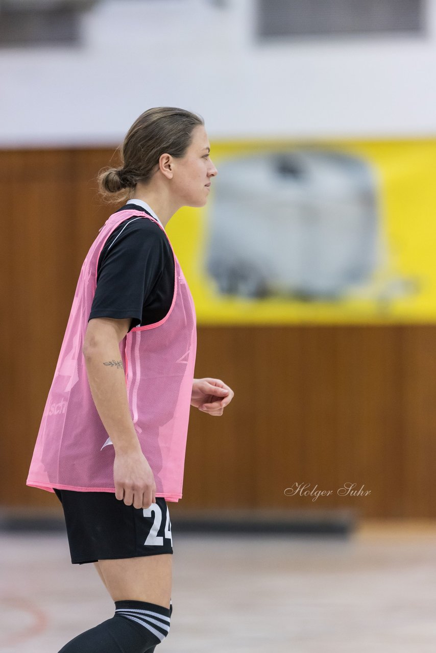 Bild 95 - VR Bank Cup Horst